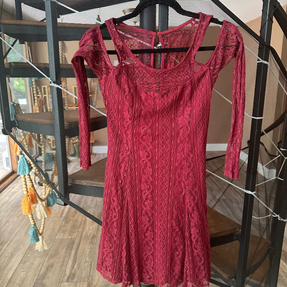 Hollister Red Cold Shoulder Sheath Dress